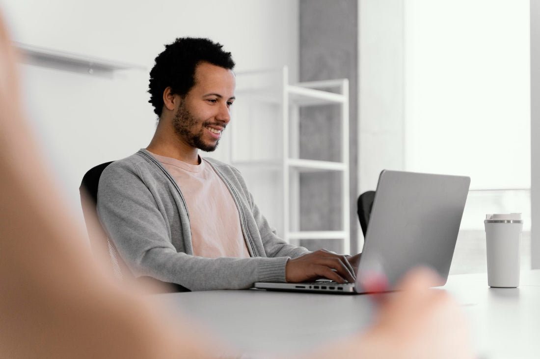 How a Desktop Dictation Microphone Speeds Up Office Notes - American Dictation