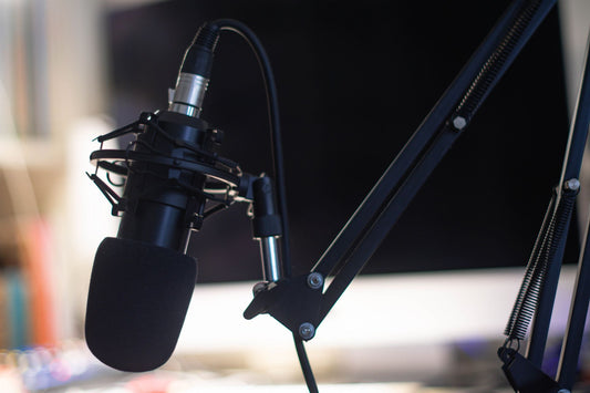 Ways to Reduce Repetition with a Desktop Dictation Mic - American Dictation