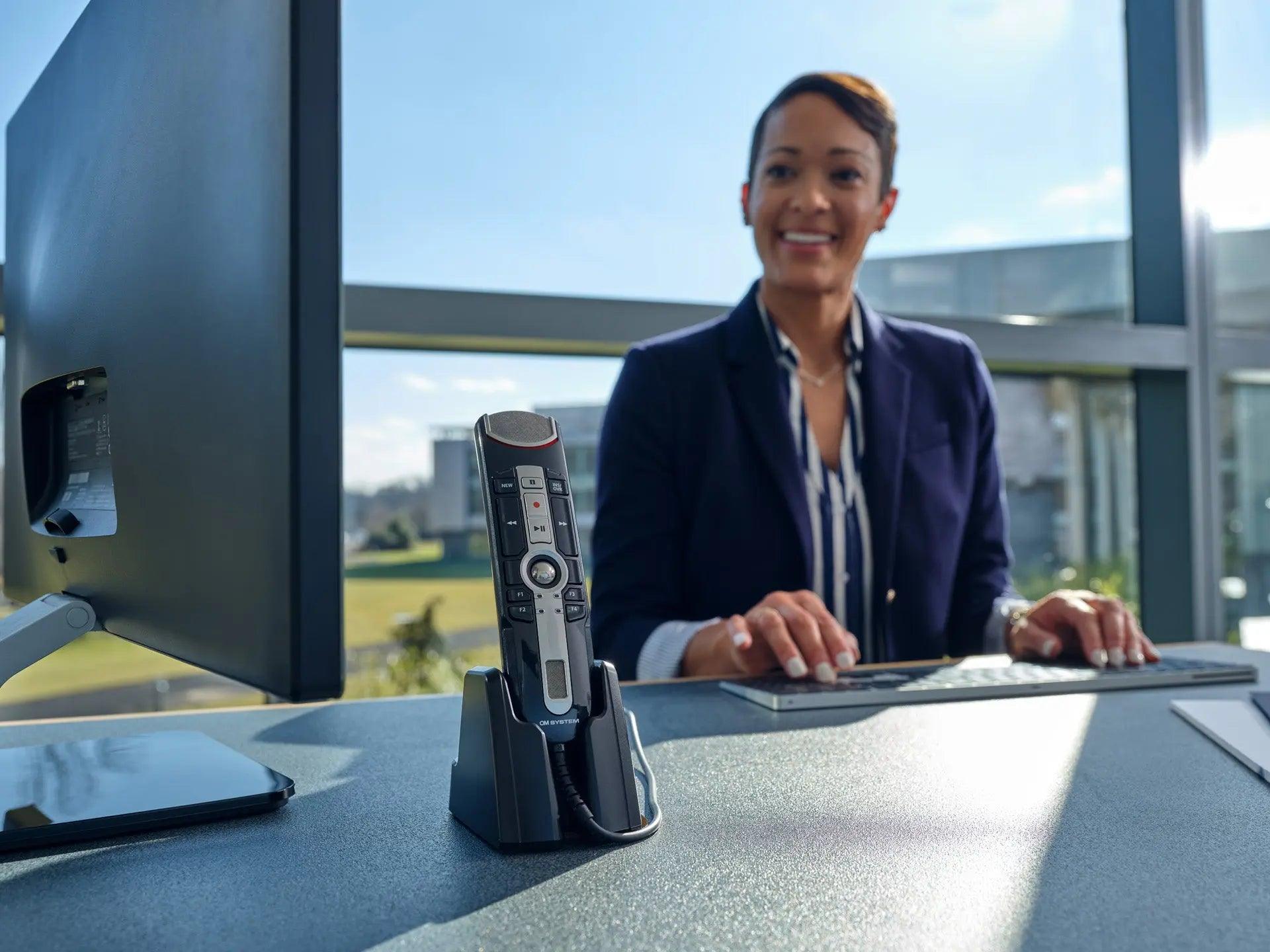 Olympus RecMic II RM - 4010N - American Dictation